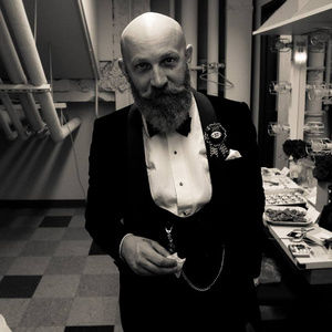 Meet your Posher, Mickey